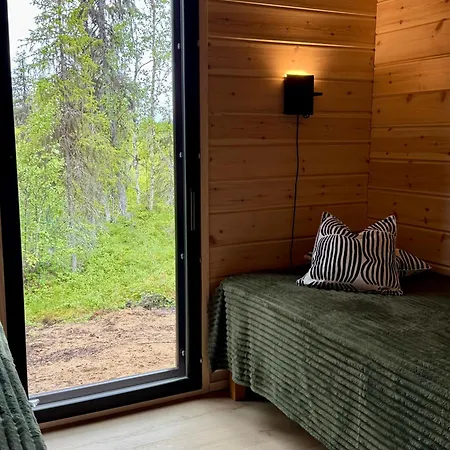 Viini * Äkäslompolo